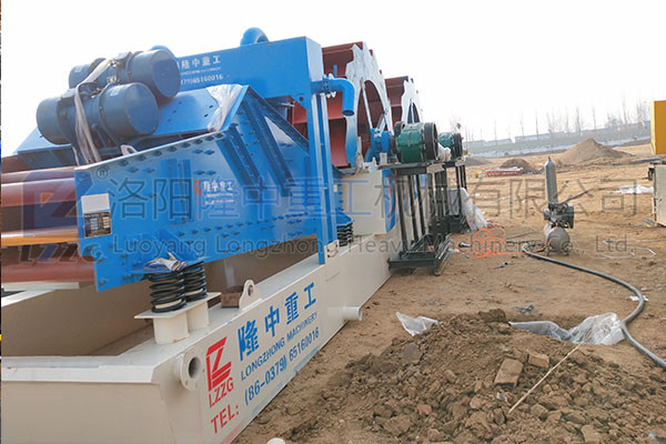 �҂���(f��)���ˣ��ۺ��ھ�������(w��)�����x